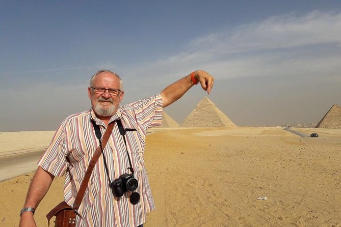1-day trip to Cairo with flight from Hurghada / Makadi Bay / Soma Bay / El Gouna - The 4am pickup and airport flow, in plain terms