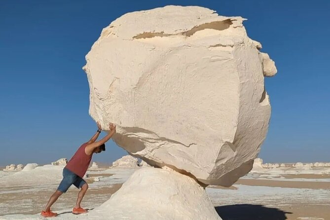 2 Days Safari Trip to Bahariya Oasis: An Egypt Western Desert - White and Black Desert by Toyota Land Cruiser: Where the Views Actually Come From
