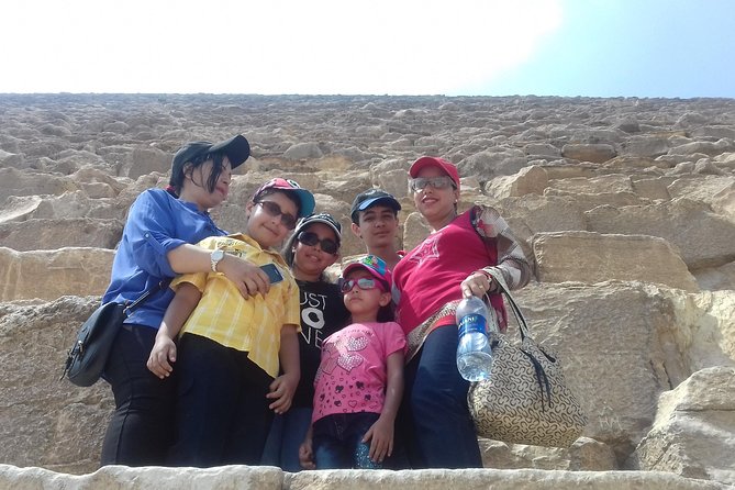 3-Day Private Guided Tour of Giza Saqqara Alexandria and Cairo - Kom el Shoqafa Catacombs and Pompey’s Pillar, Then Alexandria Turns On