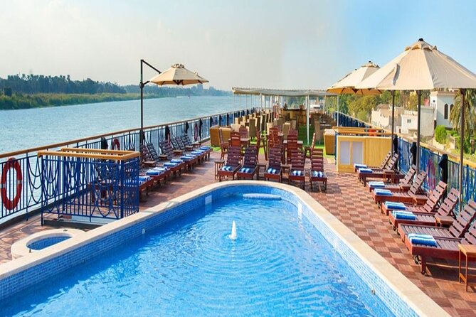 4-Day Nile Cruise sails Aswan to Luxor&Abu Simbel.Hot air Balloon - Guide quality and group size: why the difference feels big on temple days