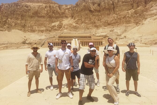 4 Days Nile Cruise, Aswan to Luxor AbuSimbel optional hot balloon - Day 3: Edfu at 6 am, Esna Lock, and the slow build to Luxor