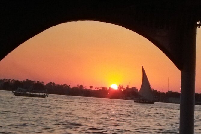 4 Days Nile Cruise, Aswan to Luxor AbuSimbel optional hot balloon - Price and value: what $480 really buys you
