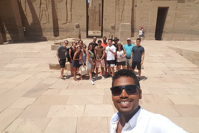 4 Days Nile Cruise from Aswan to Luxor - Abu simble & balloon - Day 2: Abu Simbel at 4 am, then Kom Ombo and Edfu