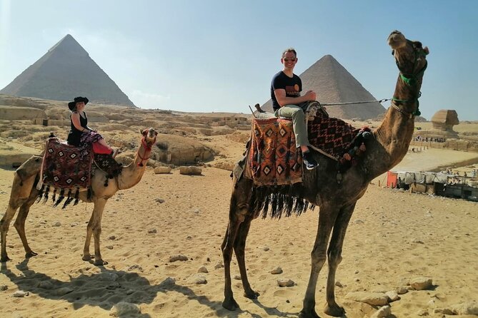 4-Hours Private Giza Pyramids,sphinx,Lunch,Camel & Inside Pyramid - Lunch break: koshary at a local-food pace