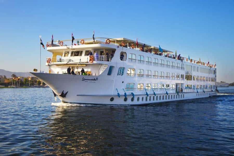 5 Days 4 Nights Nile Cruise from Luxor, Aswan & Abu simbel - Day 1 in Luxor East Bank: Karnak Temple and Luxor Temple With Real Atmosphere