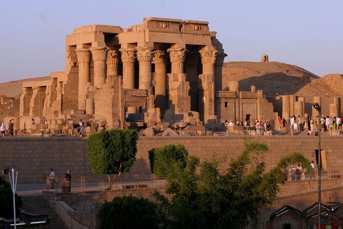 7 Days & 6 Nights by Flight Cairo Pyramids & Nile cruise Aswan To Luxor(Private) - Day 4: Kom Ombo and Edfu, plus sailing with onboard meals
