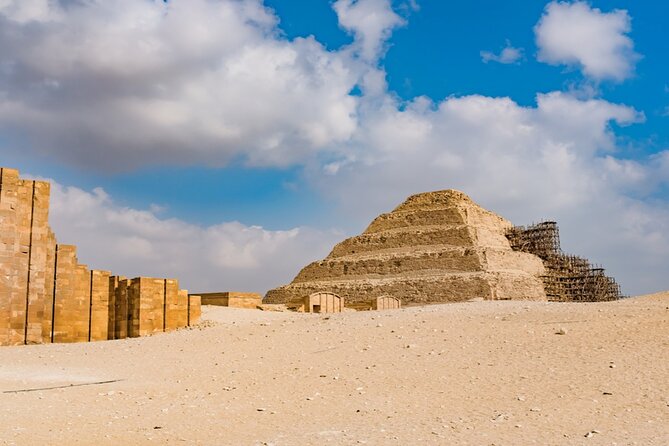 7 Hour Giza Pyramids, Memphis and Sakkara Private Tour - Included value: admissions, lunch, water, and the comfort tax you avoid