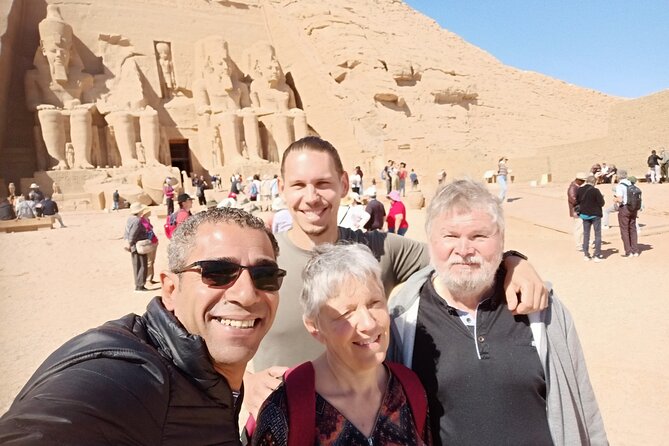 8 Day Tour in Nile Cruise Luxor and Aswan - Day 2 Pyramids and Sphinx, with smart photo time