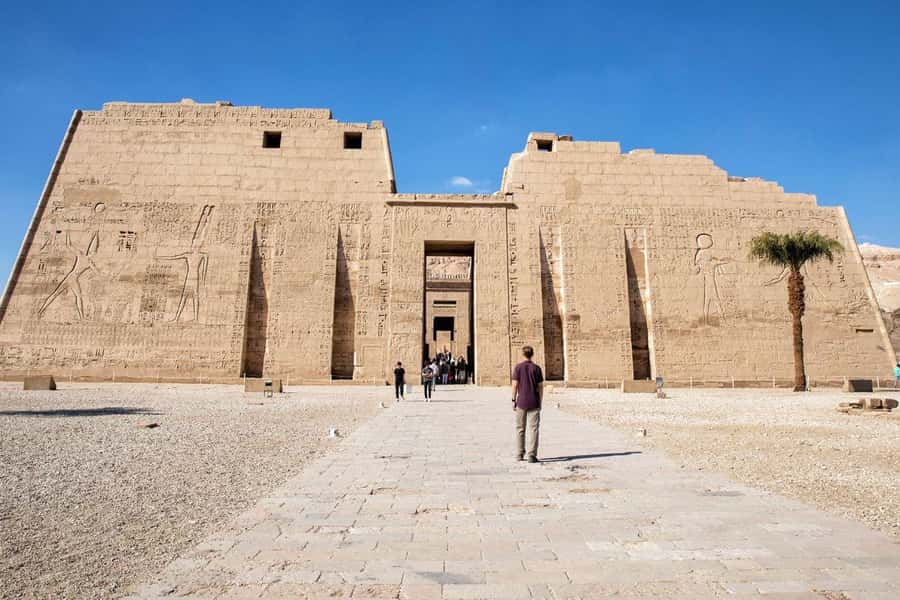 A Luxor Excursion to Habu Temple, Valley of Workers & Queens - What to do before you go, so the day feels easy