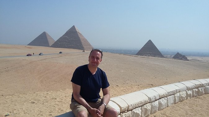 All Inclusive Half-Day Private Tour to Giza Pyramids and Sphinx including Lunch - Giza Plateau route: Cheops, Chephren, and Mycerinus plus the Sphinx viewpoint