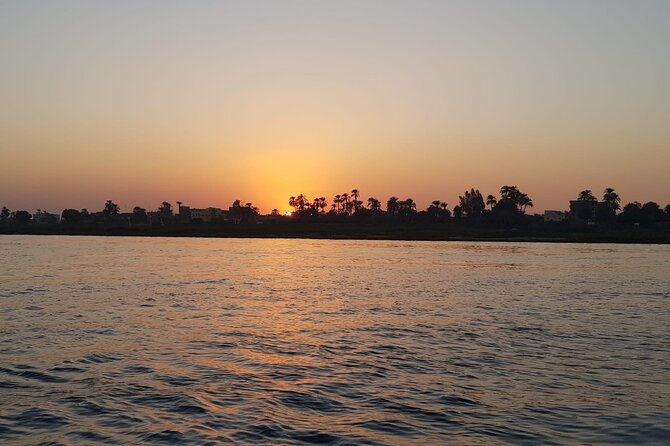 Amazing Sunset sailing by Felucca in Luxor -2 Hours (Private) - Tea, Calm, and Small Crew Touches That Make It Feel Personal