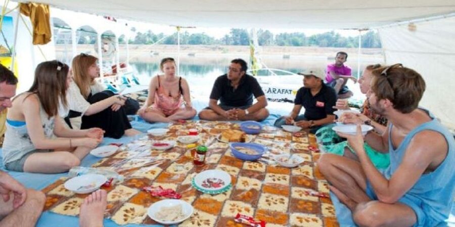 Aswan: Felucca Ride on The Nile River with an Egyptian Meal - Photo time: islands, river life, and the best angles