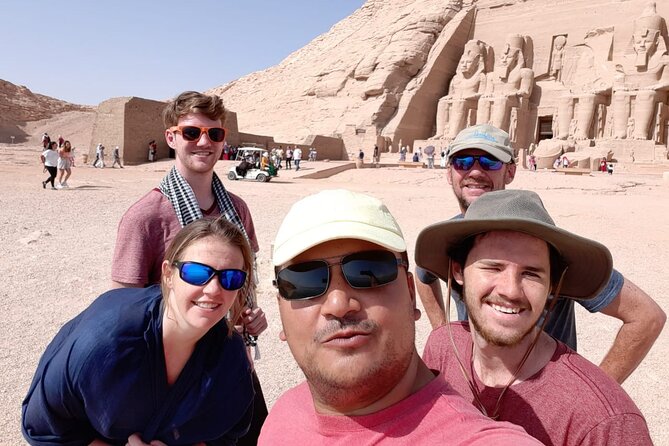 Aswan : Full-Day Private Guided Tour to Abu Simbel Temples - Abu Simbel Temple: Ramses II, sandstone rock, and the façade you can’t miss