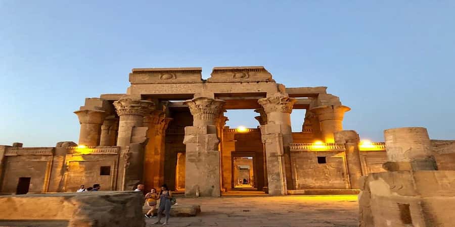 Aswan: Kom Ombo Day Tour with Luxor Transfer - Kom Ombo and Luxor in one compact day