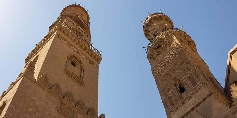 Cairo: Customized Full-Day Tour With Free Camel Ride - Giza Pyramids, Valley Temple, Sphinx, and the free camel-photo window