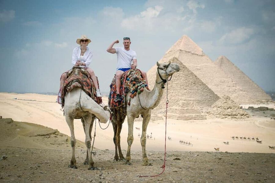 Cairo Day Tour: Pyramids, Museum, Camel Ride & Local Lunch - Key things that make this Cairo day tour work