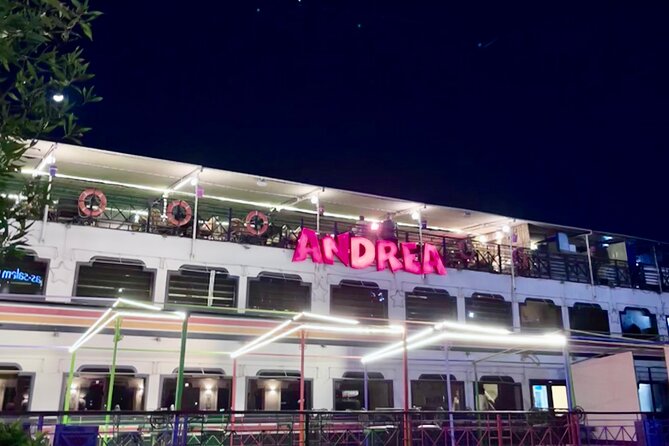Cairo dinner cruise in Nile River ,Belly Dance and Tanura Show - Boat comfort and the one thing to sanity check: how much it actually cruises