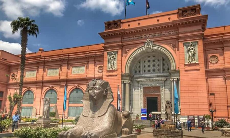 Cairo: Egyptian Museum of Antiquities online QR Ticket - Crowds and Timing: When to Arrive for an Easier Entry Day