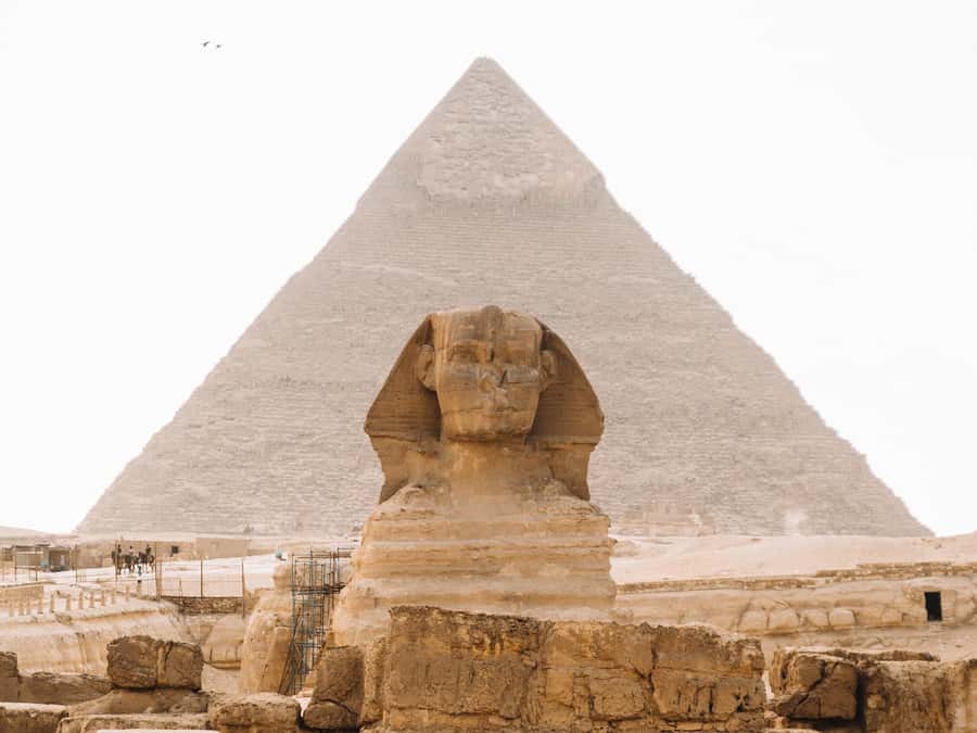 Cairo: Giza Great Pyramids Tour with Sightseeing Options - Seeing the Great Pyramids and Sphinx with a 2-hour game plan