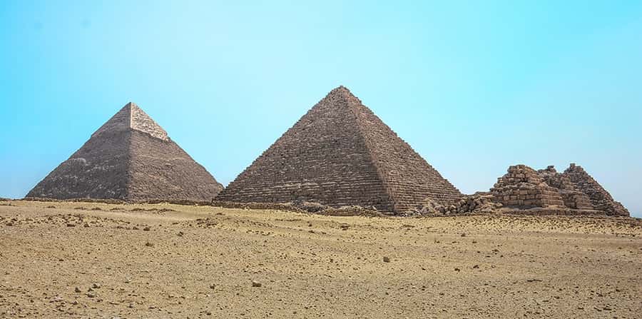Cairo/Giza: Guided Pyramids, Sphinx and Egyptian Museum Tour - Pickup, timing, and what the day really feels like