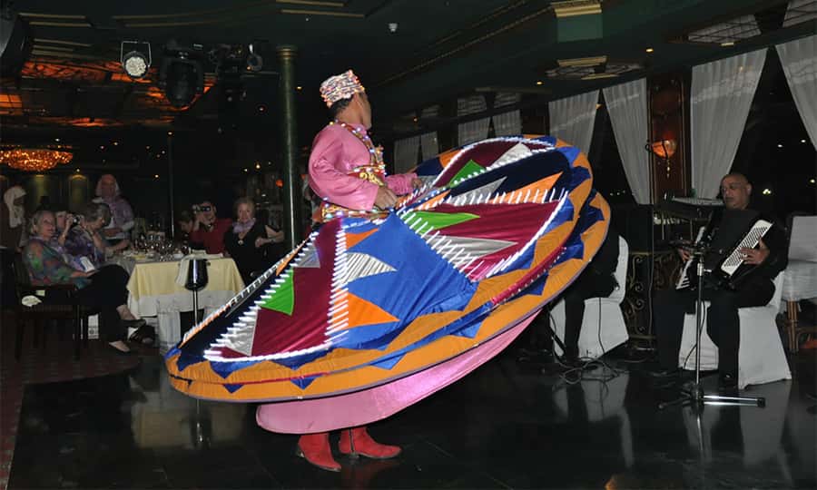 Cairo: Giza Pyramids, Egyptian Museum & Nile Dinner Cruise. - Shopping Stop in Cairo: Budget for Time, Not Just Money