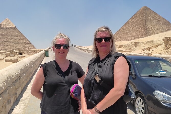 Cairo, Giza Pyramids, Great Sphinx, Egyptian Museum and Bazaar Private Tour - Pickup, Meeting Your Guide, and How the Day Flows