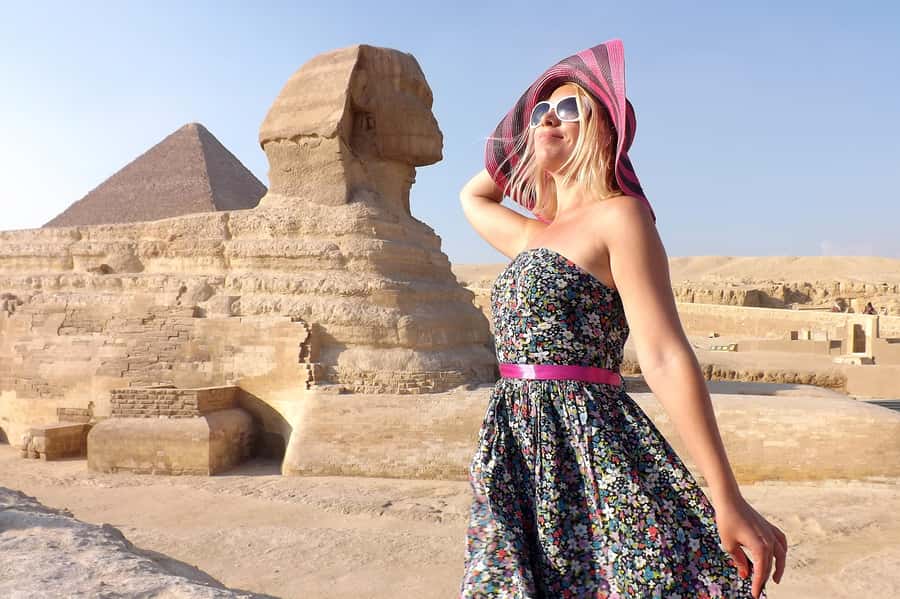 Cairo: Giza Pyramids, Museum & Bazaar Tour with Lunch - Giza Plateau morning: from Khufu to Khafre (and the Sphinx face-to-face)