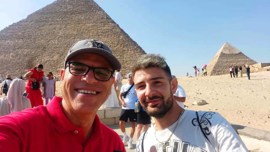 Cairo: Giza Pyramids, Museum & Tahrir Square Private Tour. - Giza Pyramids: Seeing the Three Icons Without Getting Lost