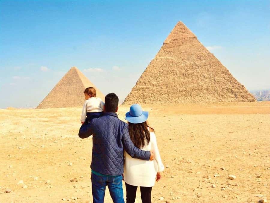 Cairo: Giza Pyramids, Sakkara & Dahshur All-Inclusive Tour - Transportation, comfort breaks, and included lunch