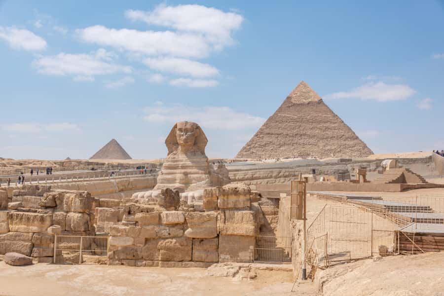 Cairo: Giza Pyramids, Sphinx, Sakkara & Dahshur Privte Tour - Great Sphinx and the best moments to pause