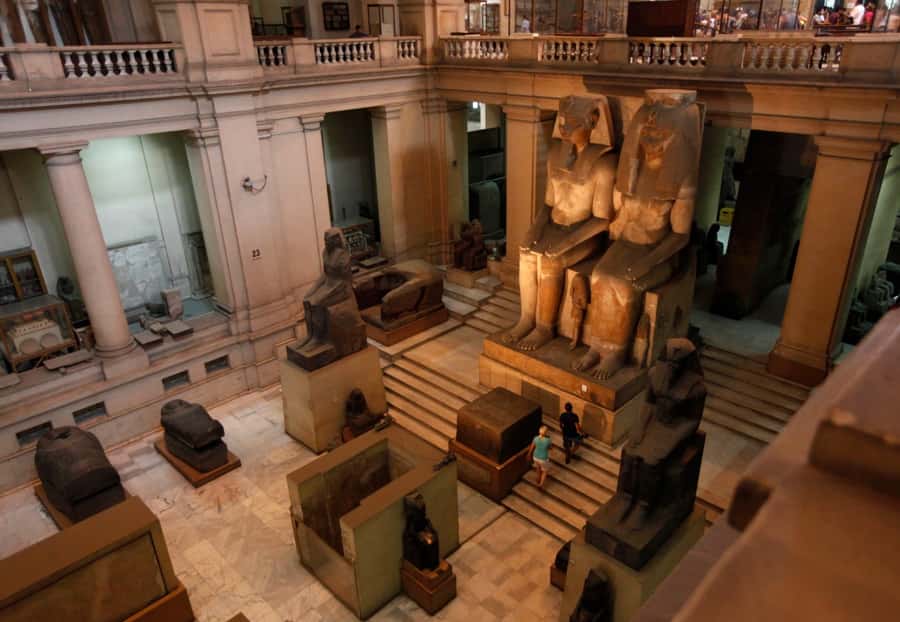 Cairo: Great Pyramids of Giza and Egyptian Museum Tour - Egyptian Museum of Antiquities: making the most of a time-limited visit