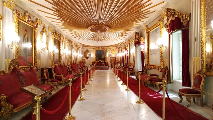 Cairo Heritage Tour: Golden Palace, Oldest Mosque with Lunch - Mohamed Ali Palace (sometimes listed as Al Manial Palace): gold leaf plus Ottoman and European mix