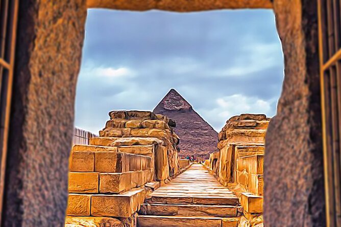 Cairo |Layover| Trip pick up from Cairo airport to visit Giza Pyramids & Sphinx - Pickup With a Name Sign and a Private Vehicle