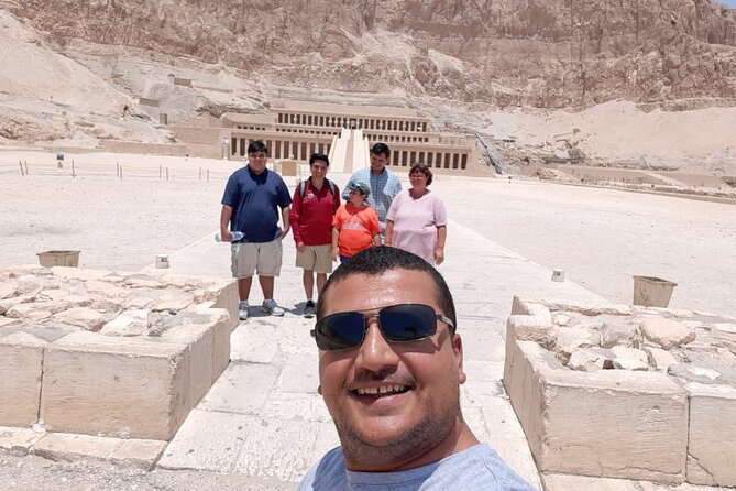 Cairo : Luxor East and West Banks Tour by Overnight Sitting Train Rounded trip - Day 1: Pickup in Cairo or Giza, Then Your Overnight Departure