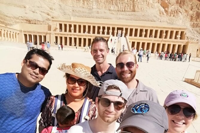 Cairo : Luxor East and West Banks Tour & Overnight SLEEPER Train Rounded trip - Luxor Temple at the end of the day: a calmer finish