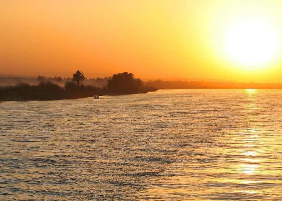 Cairo: Nile Dinner Cruise with Belly Dancer Show and Music - Price and value: is $26 per person a good deal?