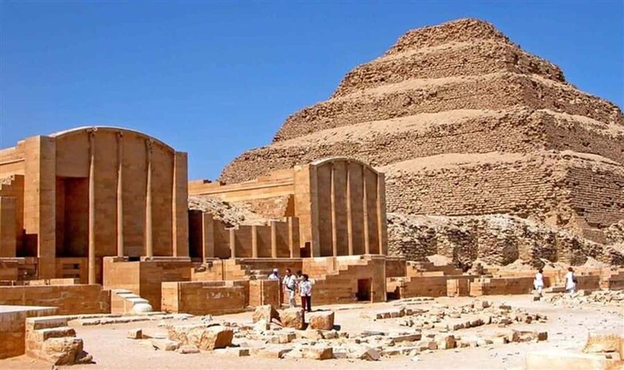 Cairo: Private Giza Pyramids, Sphinx, Saqqara & Memphis Tour - Memphis ruins and the Colossal Statue of Ramesses II