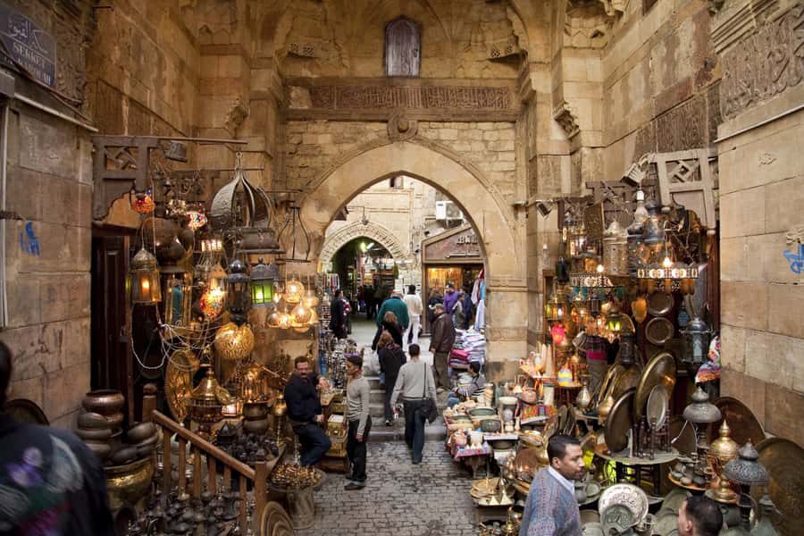 Cairo: Private Pyramids, Museum & Bazaar Tour with Lunch - Khan el-Khalili Bazaar: A Realistic Guide to Haggling (and Not Getting Lost)