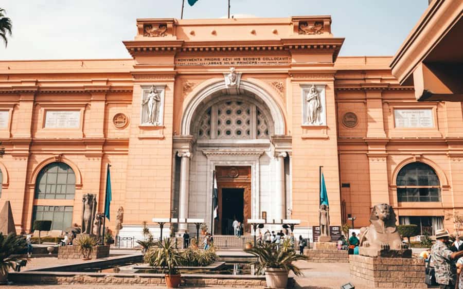 Cairo: Pyramids, Museum & Khan el-Khalili - Great Sphinx and Valley Temple of Khafre: More Than a Photo