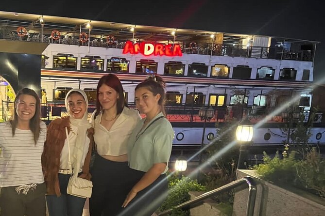 Cairo's Nile Cruise entertainment belly dancer&Tanora show&Dinner - The Entertainment Plan: Western and Eastern Music, Then Tanura and Folklore