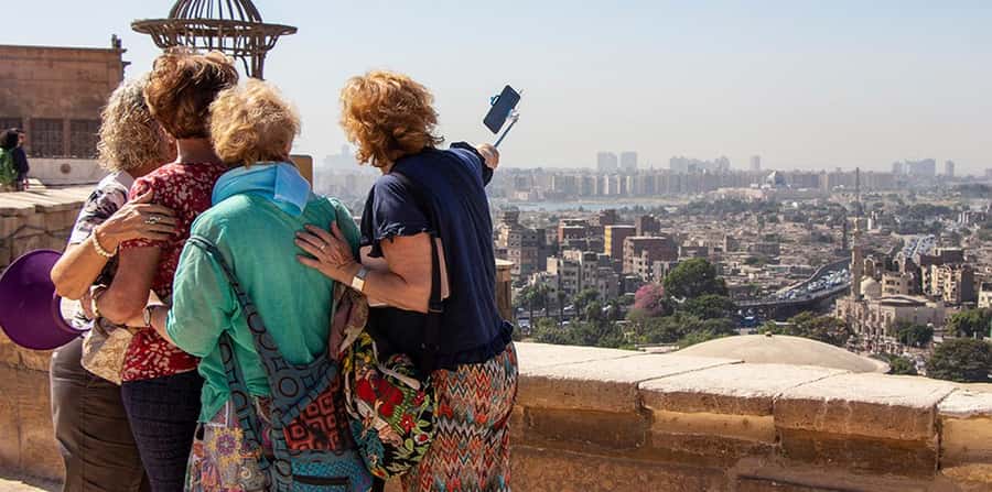 Cairo: Salah El Din Citadel and Old Cairo Bazar Guided Tour - Egyptian Museum highlights, including Tutankhamun’s treasures