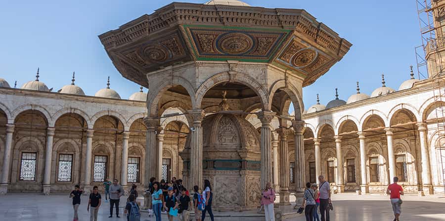 Cairo: Salah El Din Citadel and Old Cairo Bazar Guided Tour - What you need to bring (and what to avoid)