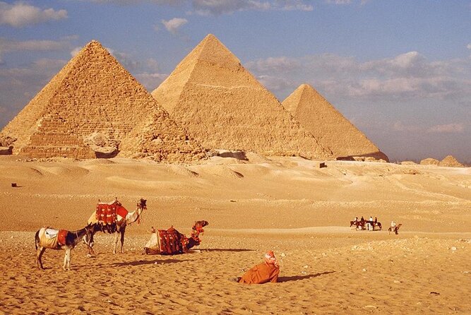 Cairo tour/ Full day tour to Memphis , Saqqara and Giza Pyramids including lunch - Giza Pyramids and the Great Sphinx: the day’s big visual payoff