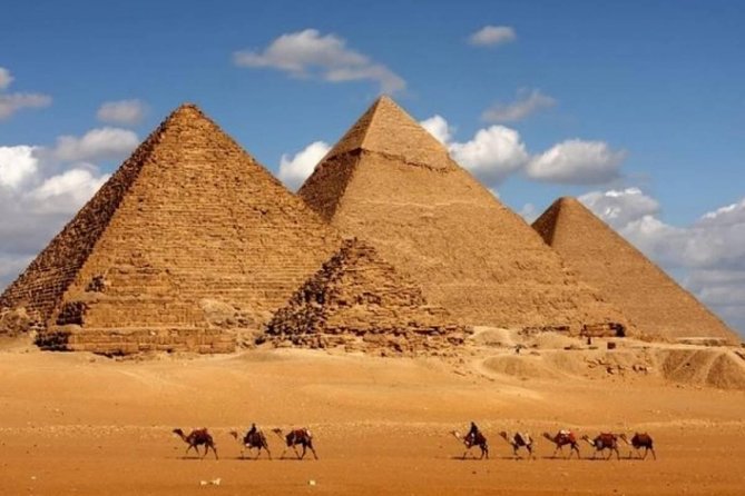 Camel Ride around the Pyramids During Sunrise Or Sunset - Getting there without heat stress: the private A/C transfer