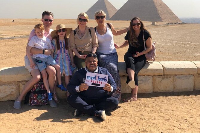 Day Tour to Giza Pyramids Complex, Egyptian Museum & Bazaar - Giza Necropolis Pickup and First Glimpse of the Seven Wonders
