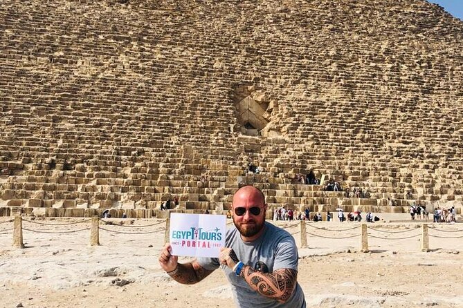 Day Tour to Giza Pyramids Complex, Egyptian Museum & Bazaar - Great Pyramid of Cheops: What You Get, What Costs Extra
