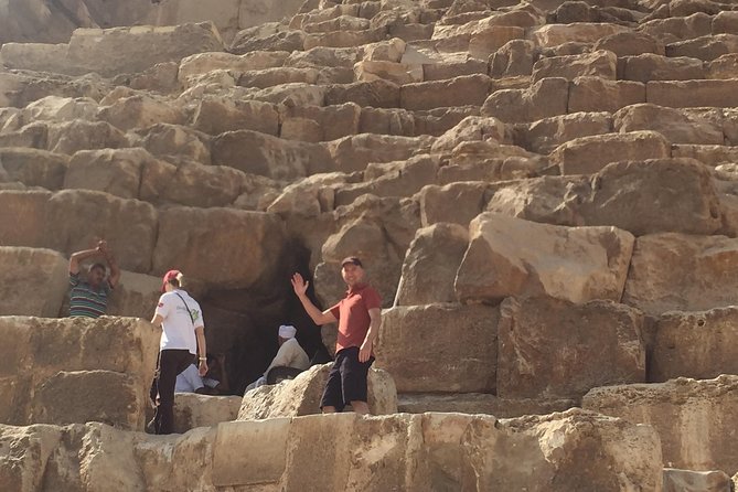 Day Tour To Pyramids of Giza and Egyptian Museum - Camel ride around the pyramids area: classic photos, manage comfort