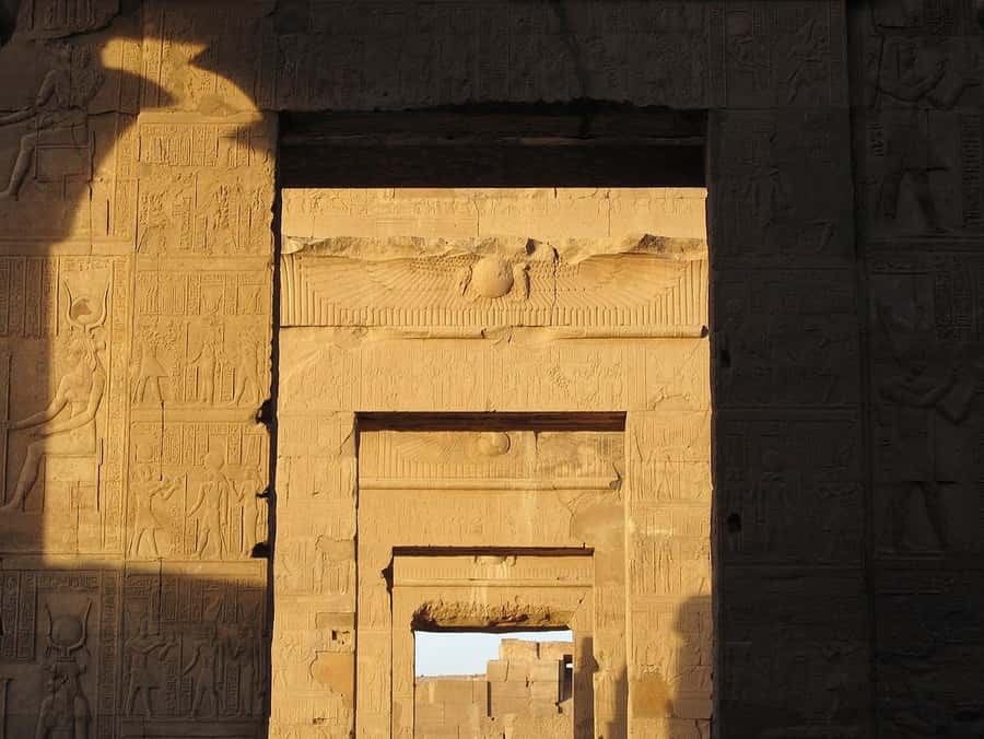 Day Tour visit Edfu Kom Ombo temples from Luxor - Your guide and language choice, why it can make or break the day