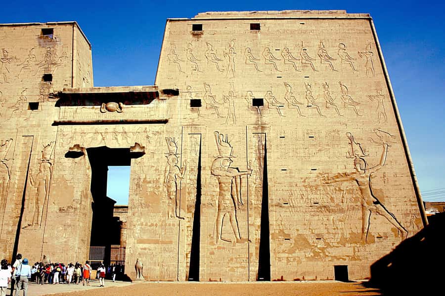 Day Tour visit Edfu Kom Ombo temples from Luxor - Entering Edfu Temple with a guide that keeps your bearings
