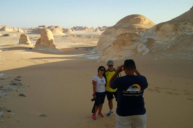Day Trip To Bahariya Oasis Visit Black And White Desert From Cairo - Meals and comfort: what included lunch really means
